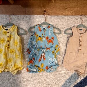 Girls or Boys lot of (3) 3-6month 100% cotton outfits